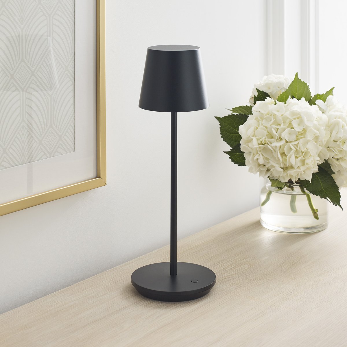 Visual Comfort Modern Nevis Accent Rechargable Table Lamp | Lightopia