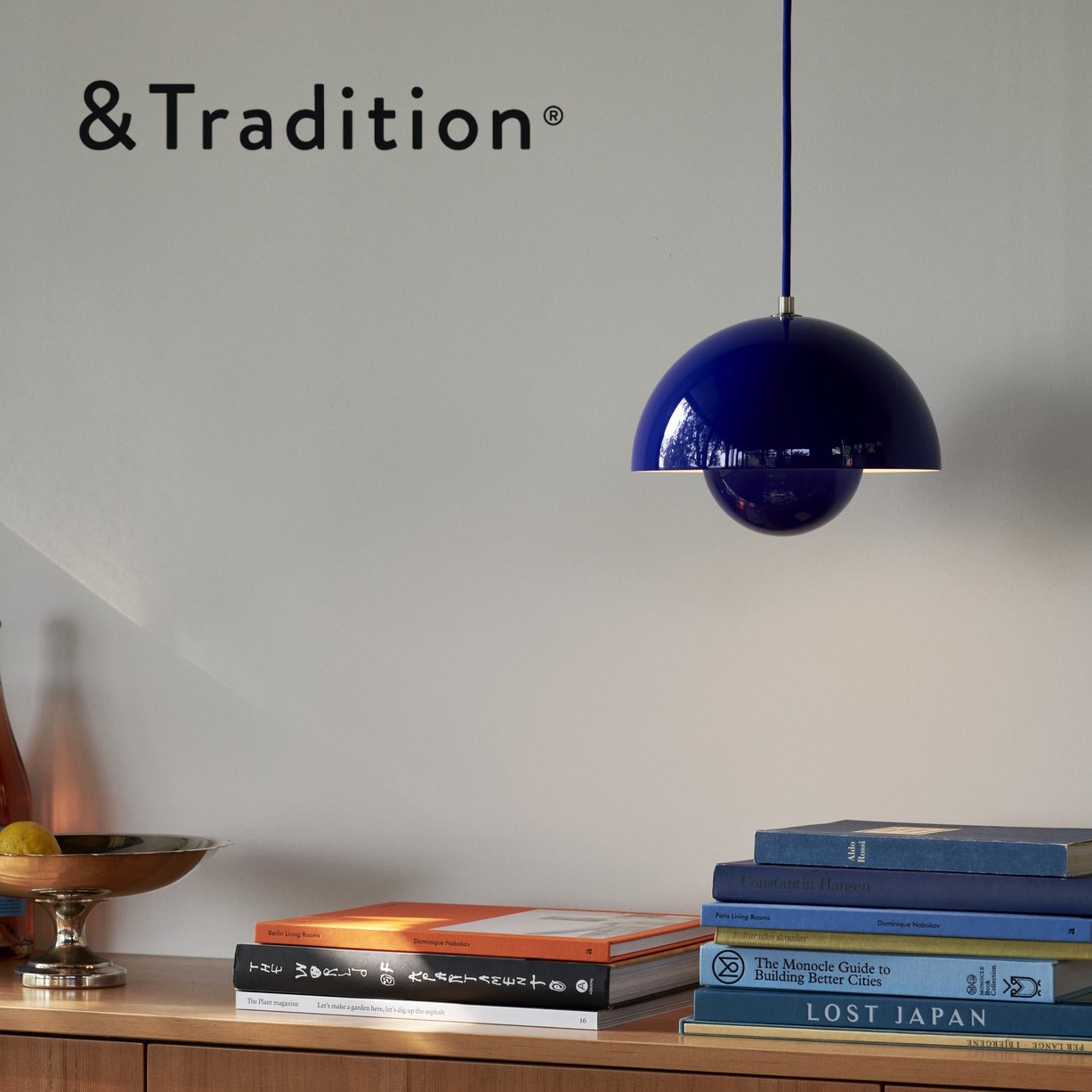 Manhattan SC52 Portable Lamp