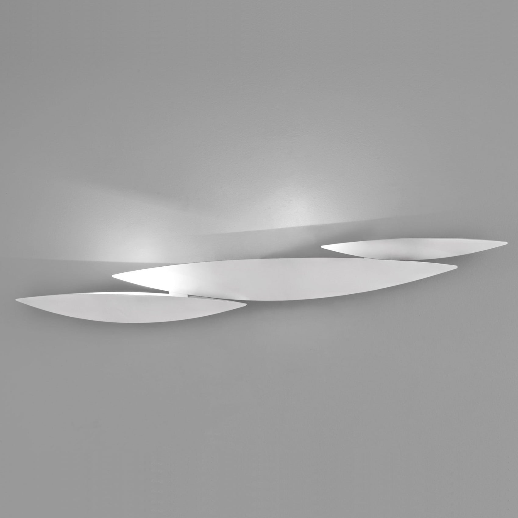 I Lucci Wall Sconce - Thumbnail 3